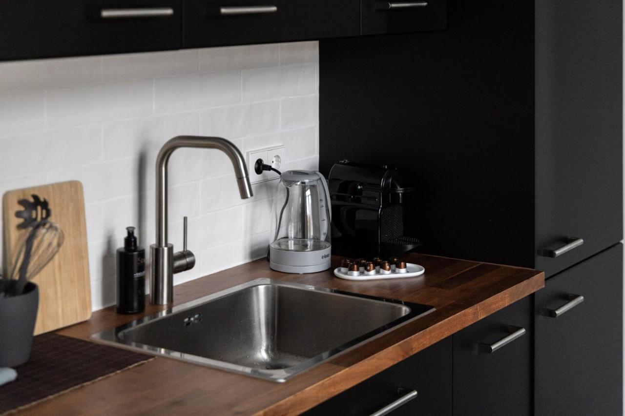 Kipsala Apartments With Free Parking Riga Exterior photo