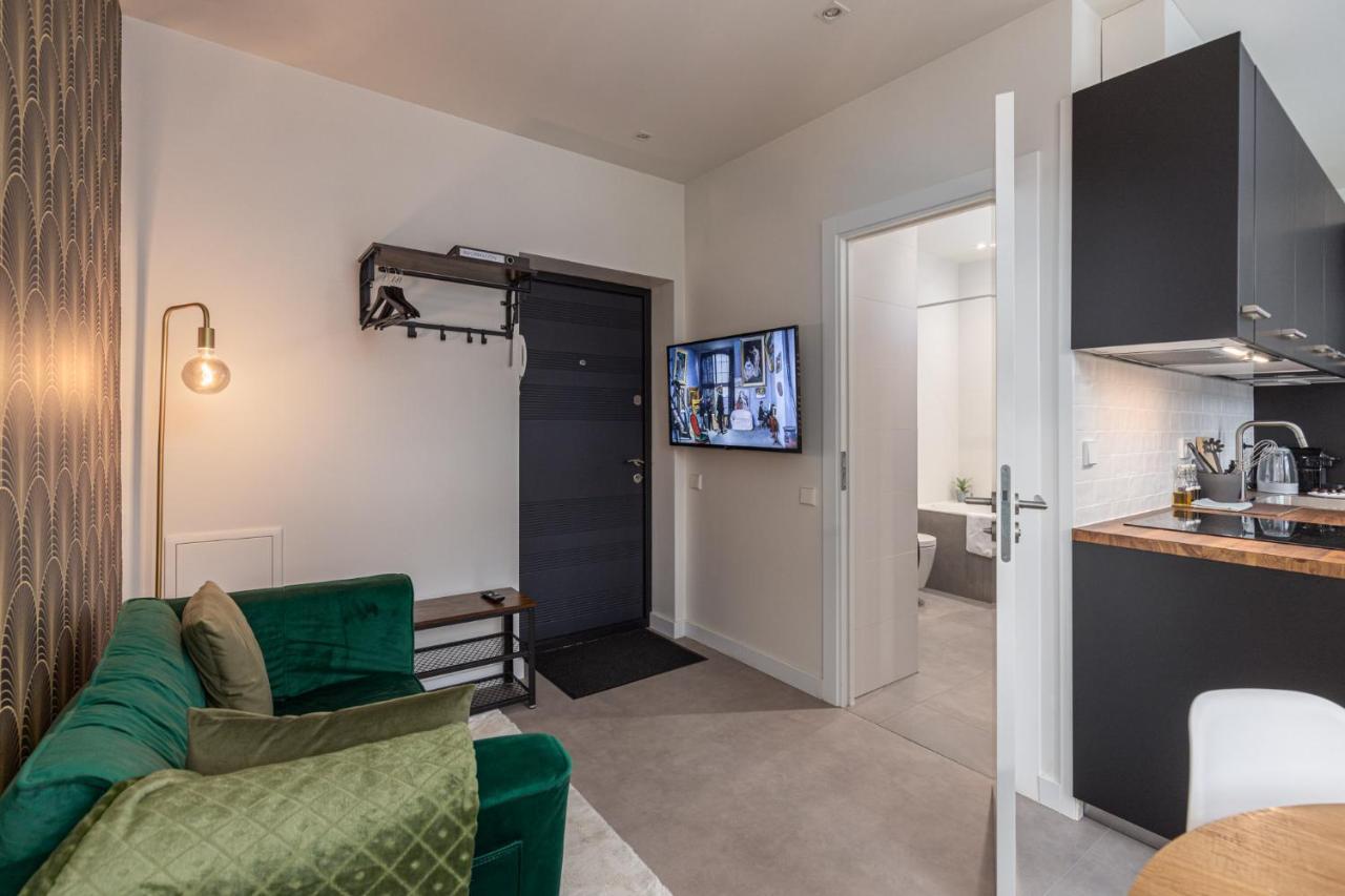 Kipsala Apartments With Free Parking Riga Exterior photo